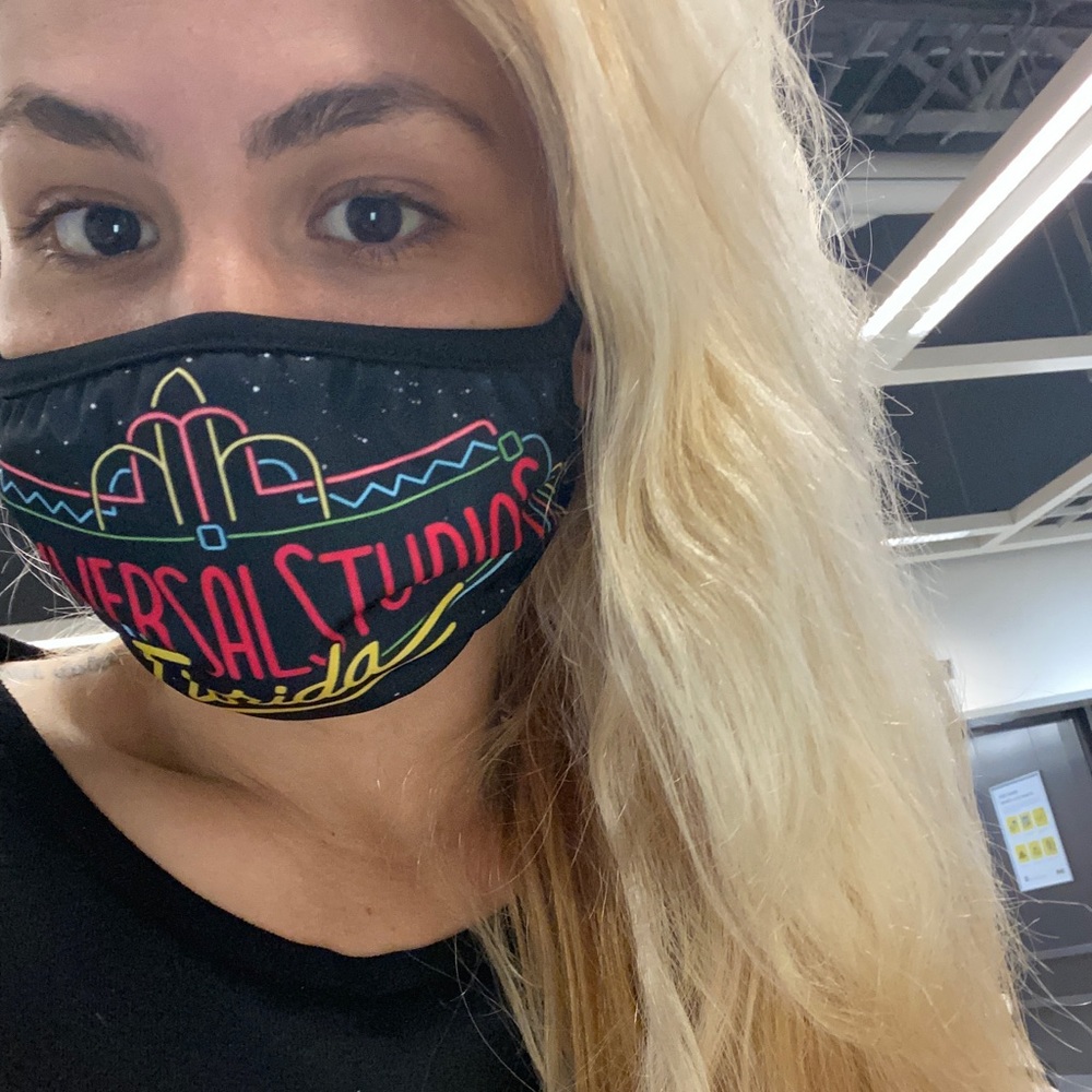 Meet your Posher, Adolys